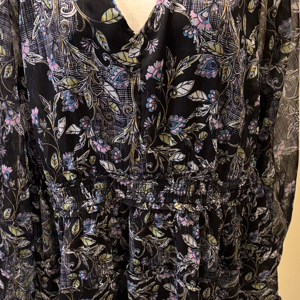 NWT Torrid Black Dress with Floral Accents and long sleeves- size 1X - Picture 4 of 13